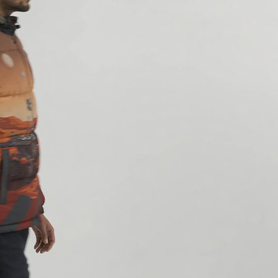 Men’s Astronaut Print Hooded Puffer Jacket
